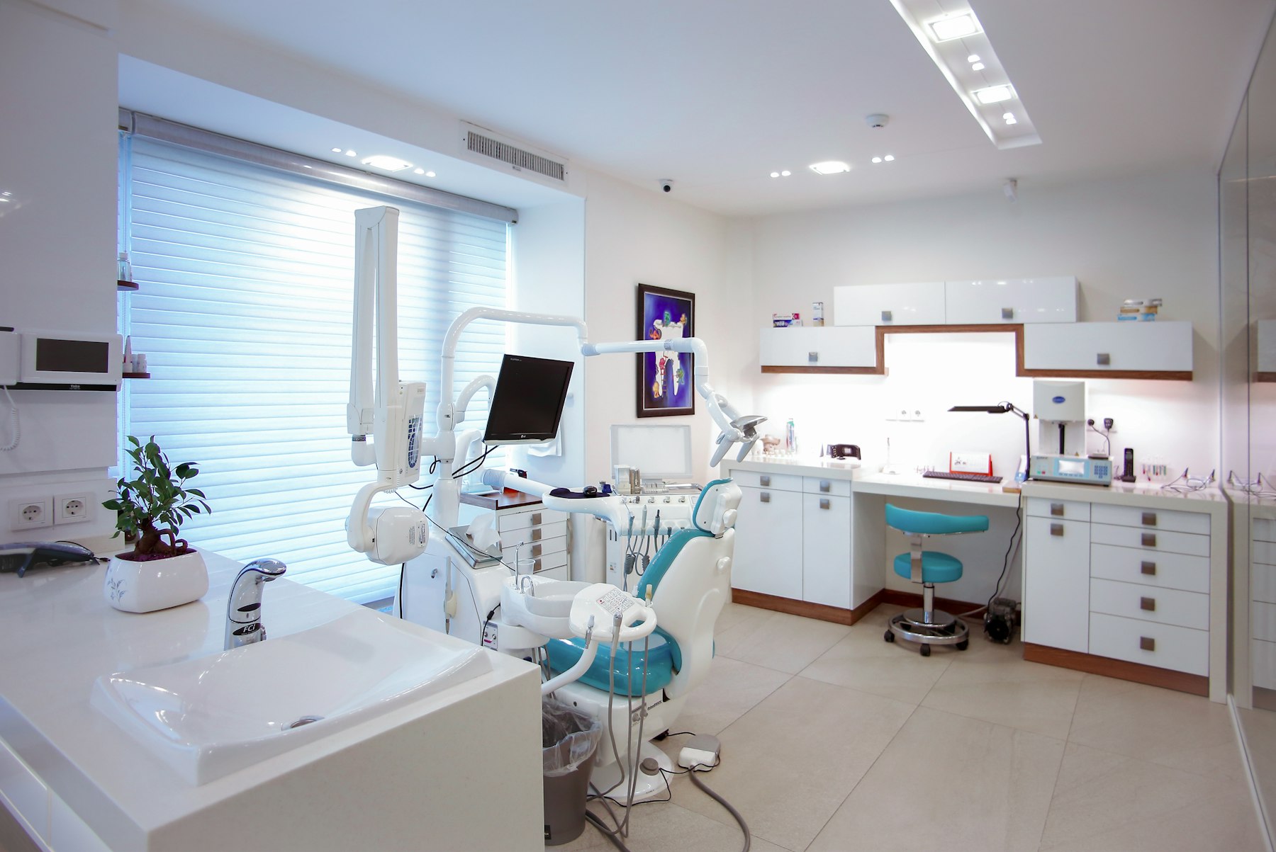 A calm, light-filled dental treatment room